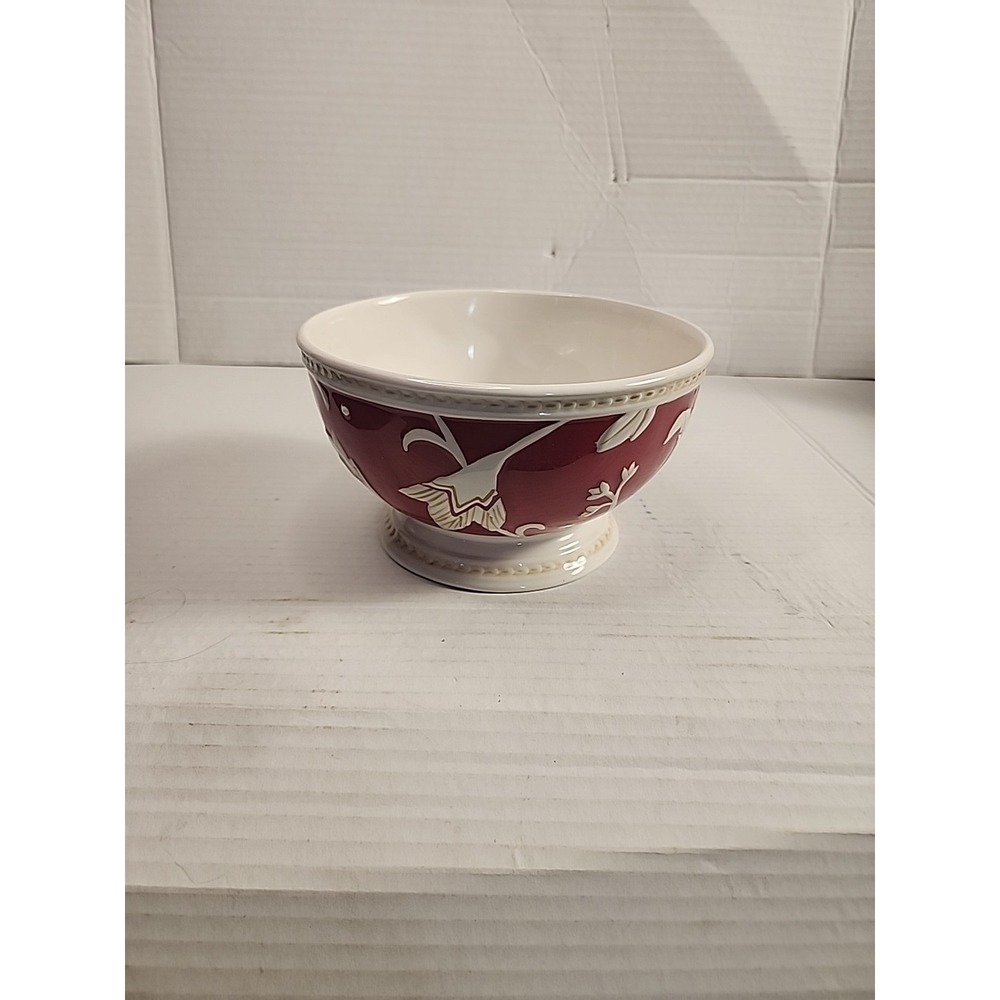 Fitz & Floyd Town and Country Red Floral Soup Cereal Bowl‎ Footed